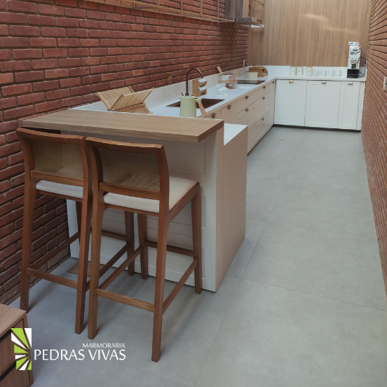 (Toque no X para sair da imagem)